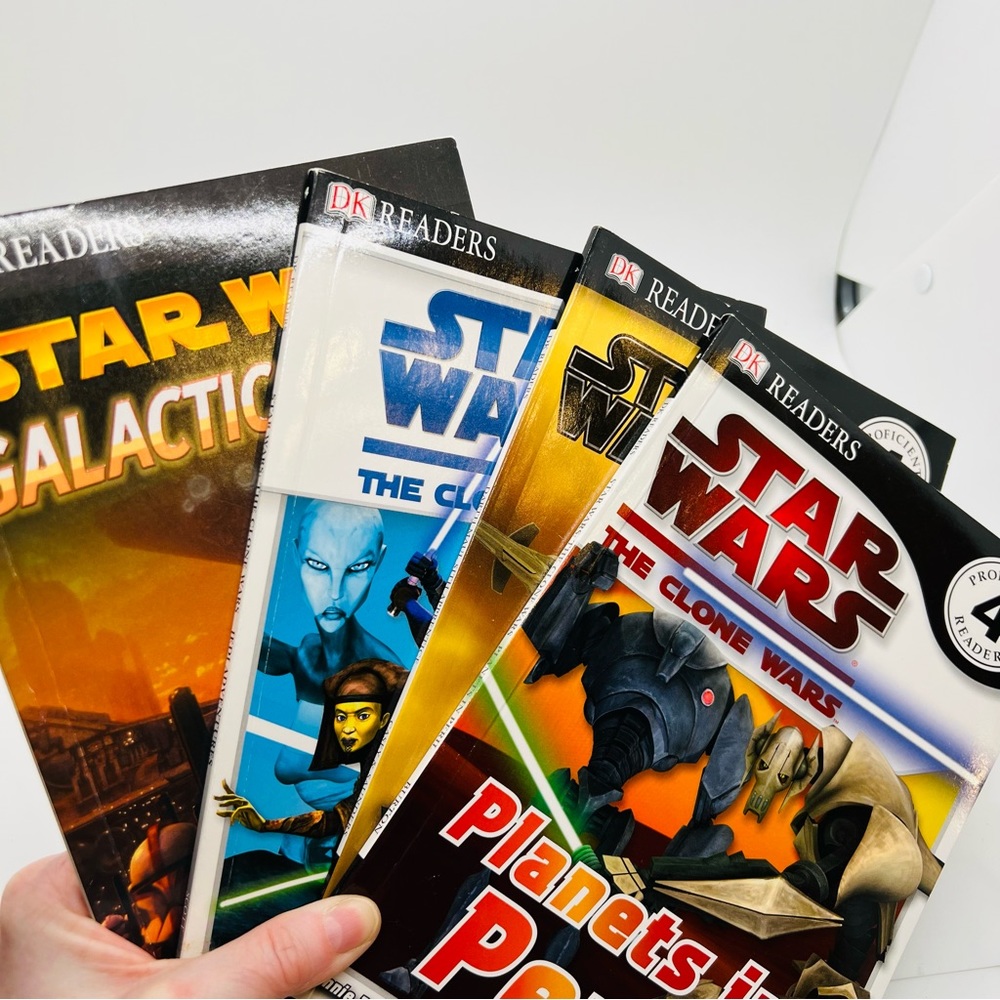 NWT Star Wars Level 4 Books. Bundle of 4 books